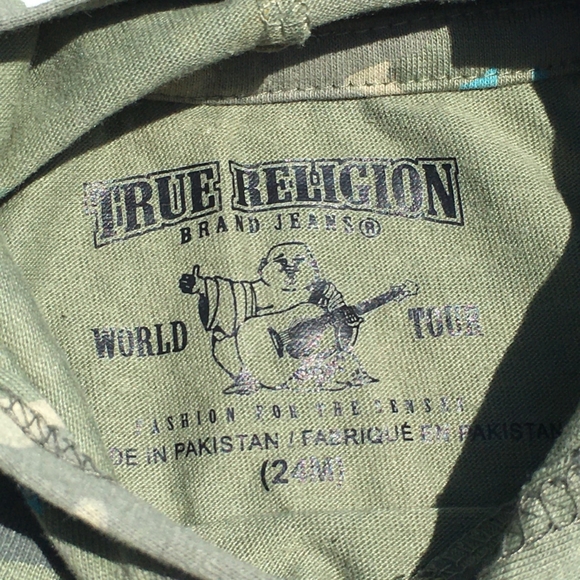 💥SOLD💥True Religion Camo Shorts Set Outfit Size 24 Months - Picture 4 of 10